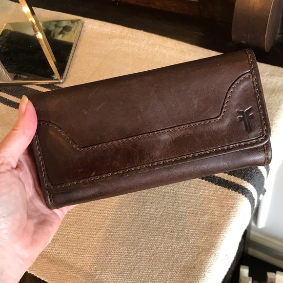 ⭐️ SALE ⭐️ Frye Melissa Leather Continental Wallet Dark Brown MRSP $158 - Picture 11 of 11